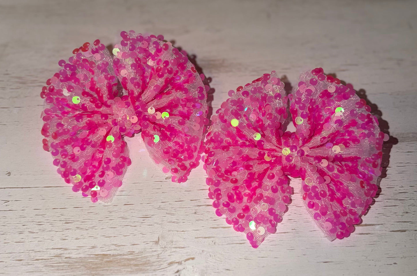 5in Neon Pink Circle Sequin (Clip)